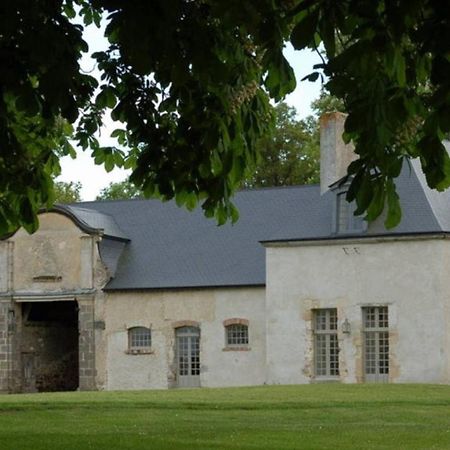 Gesnes-le-Gandelin Chateau De Vauxヴィラ エクステリア 写真